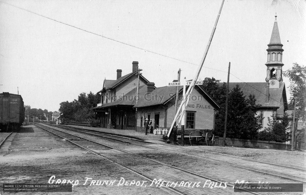 Postcard: Grand Trunk Depot, Mechanic Falls, Maine
